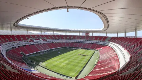 谢震业赛季首秀赢得全国室内田径赛60米冠军